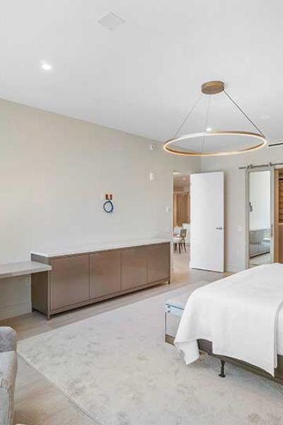 016 Ocean Blvd Condo Room