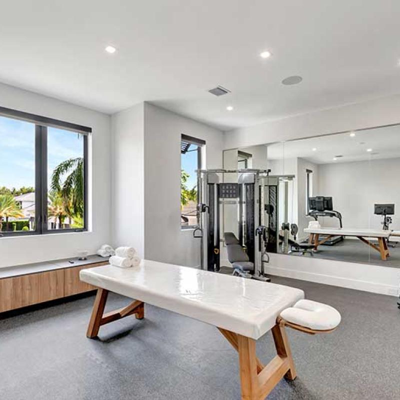 068 Thatch Palm Golf Course Villa